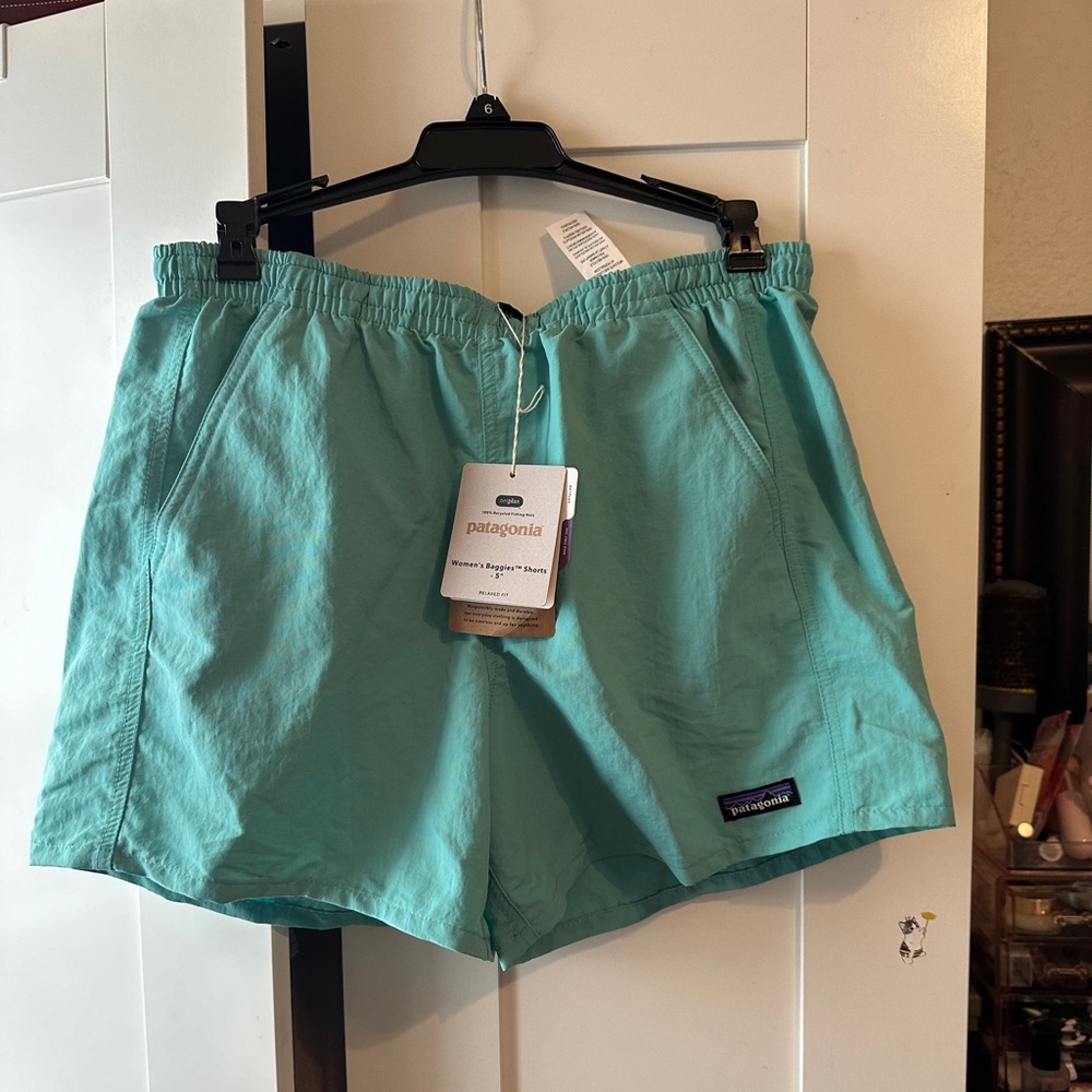 Patagonia NWT baggies shorts